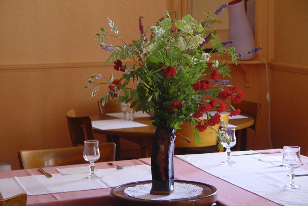 Bed and Breakfast Les Epis D'Or L'Isle-sur-Serein Exterior foto