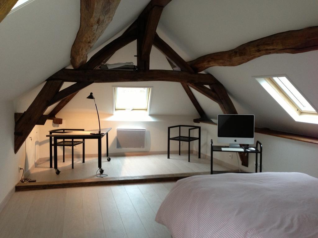 Bed and Breakfast Les Epis D'Or L'Isle-sur-Serein Zimmer foto